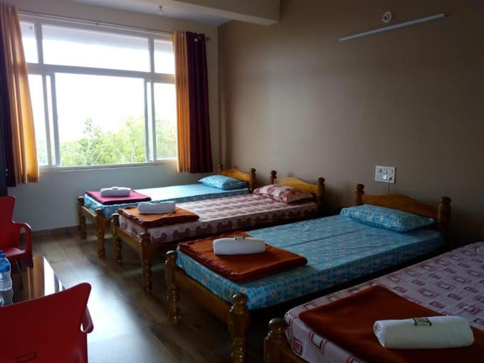 White Elephant Restaurant & Cottages Gokarna Gokarna  Bagian luar foto