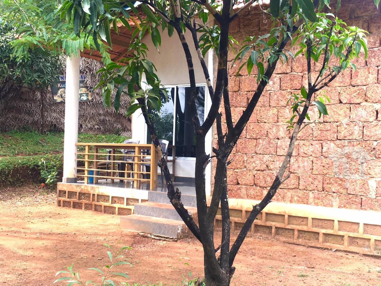 White Elephant Restaurant & Cottages Gokarna Gokarna  Bagian luar foto