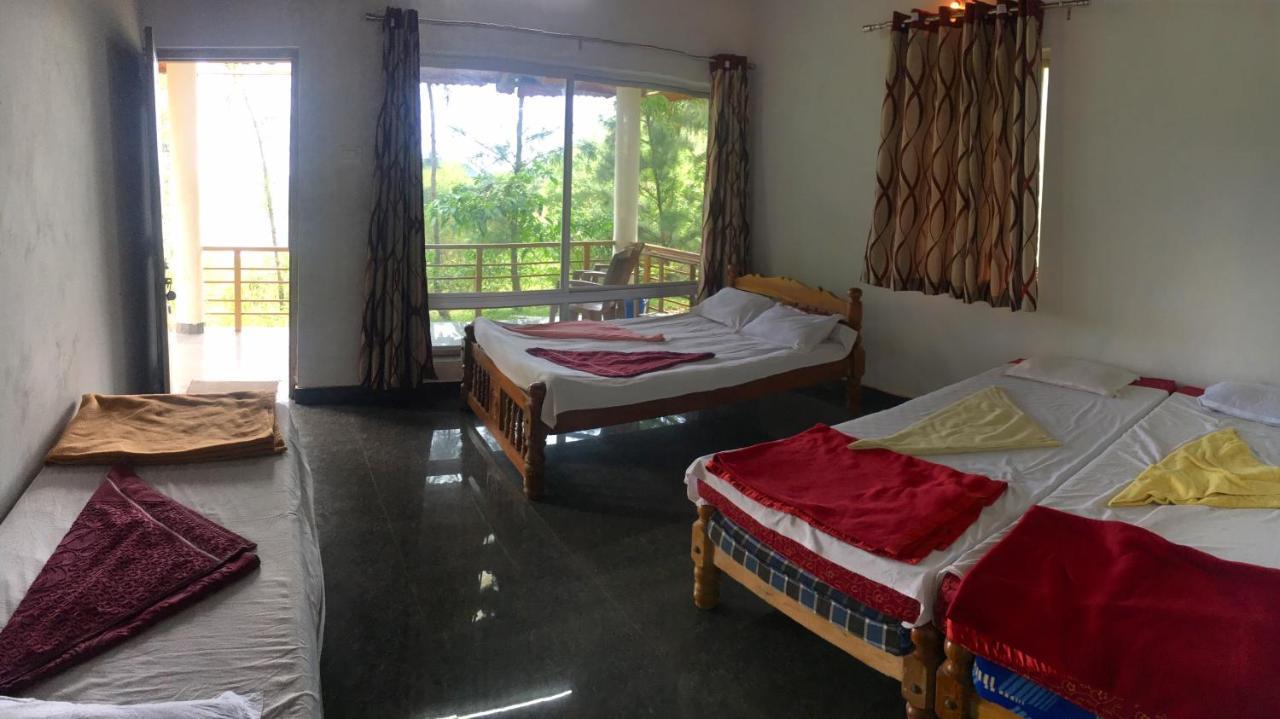 White Elephant Restaurant & Cottages Gokarna Gokarna  Bagian luar foto