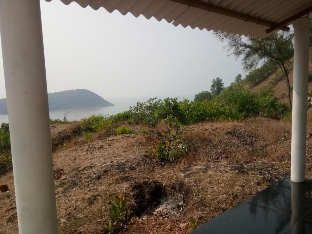 White Elephant Restaurant & Cottages Gokarna Gokarna  Bagian luar foto